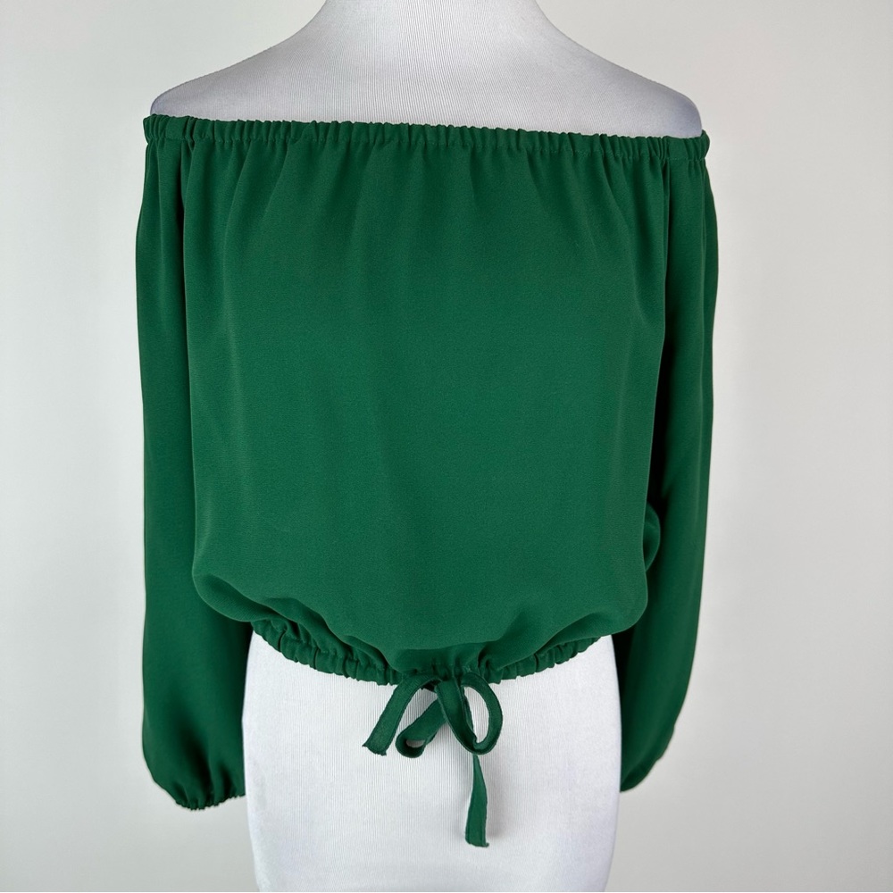 Aritzia Wilfred Eleanora Cropped Off Shoulder Top in Green Size Small
